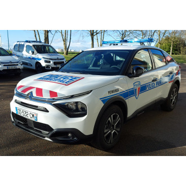 paire de lettrine au nom de la ville