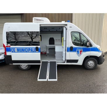 Aménagement rampe pour personne à mobilité réduite