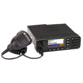 Radio DM 2600 Motorola numérique 403-470 MHZ avec afficheur