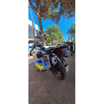 MOTO GUZZI V 85 TT  80 Ch - SÉRIE SPÉCIALE MAXIAVENUE -