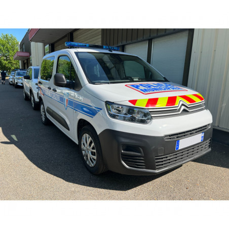 Citroën Berlingo M  élect. 136 ch - LIVE -ÉQUIPÉ PM:DASHBOARD- FX ONE- SÉRIGRAPHIE-GP-467-YC- 29/06/2023 MOINS DE 10.000 KMS