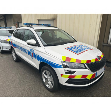 SKODA Karoq 1.5 TSI 150 Ch ACT DSG7  SELECTION  HD-055-VY DU 30/05/2025 MOINS DE 25.000 KMS pack maxi fx