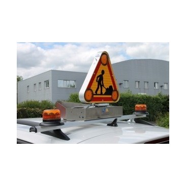 barre de signalisation ECLAIR - triangle à relevage manuel 700 - 2 gyroleds à éclats - AK5 Classe 1- 1,10m