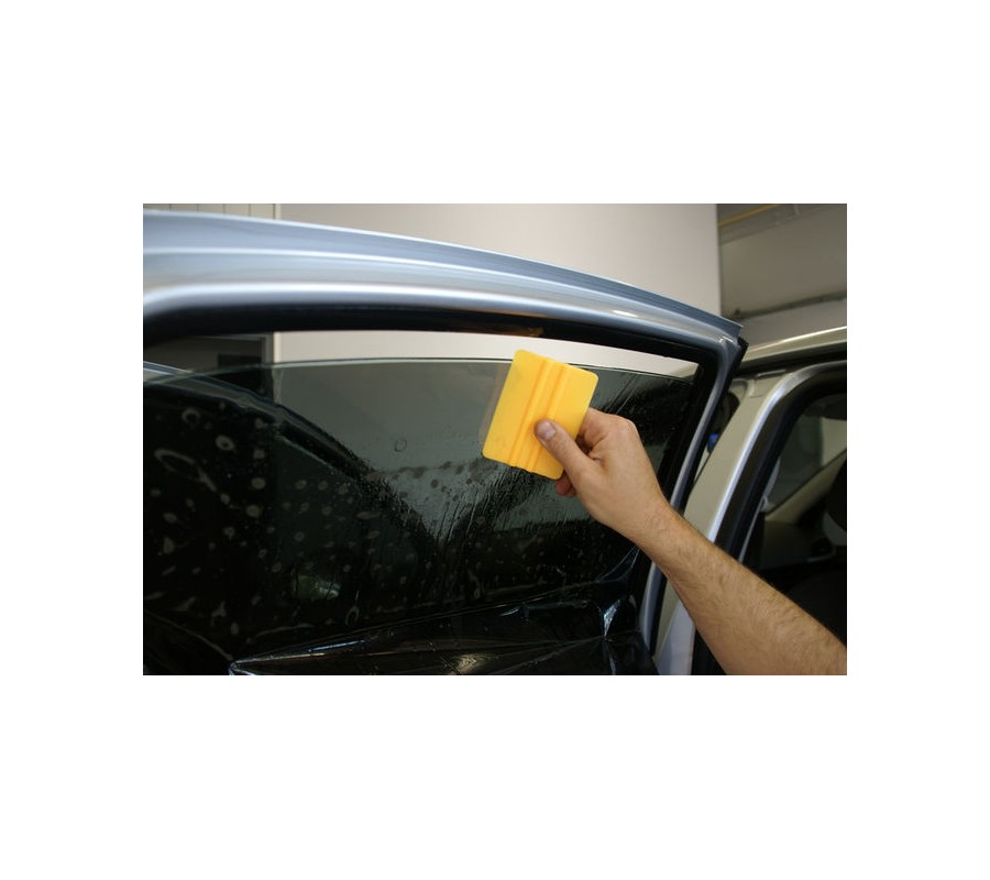 Traitement film teinté sur les 2 vitres avants