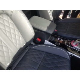 Modification de la Boite à gants pour permettre le passage des armes